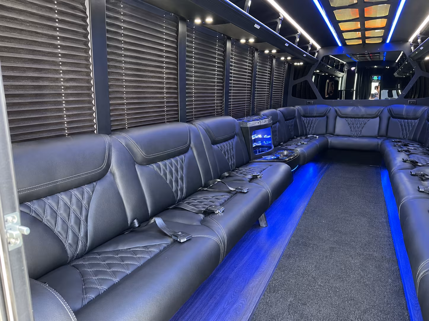 bachelorette and bachelor party buses in salem oregon