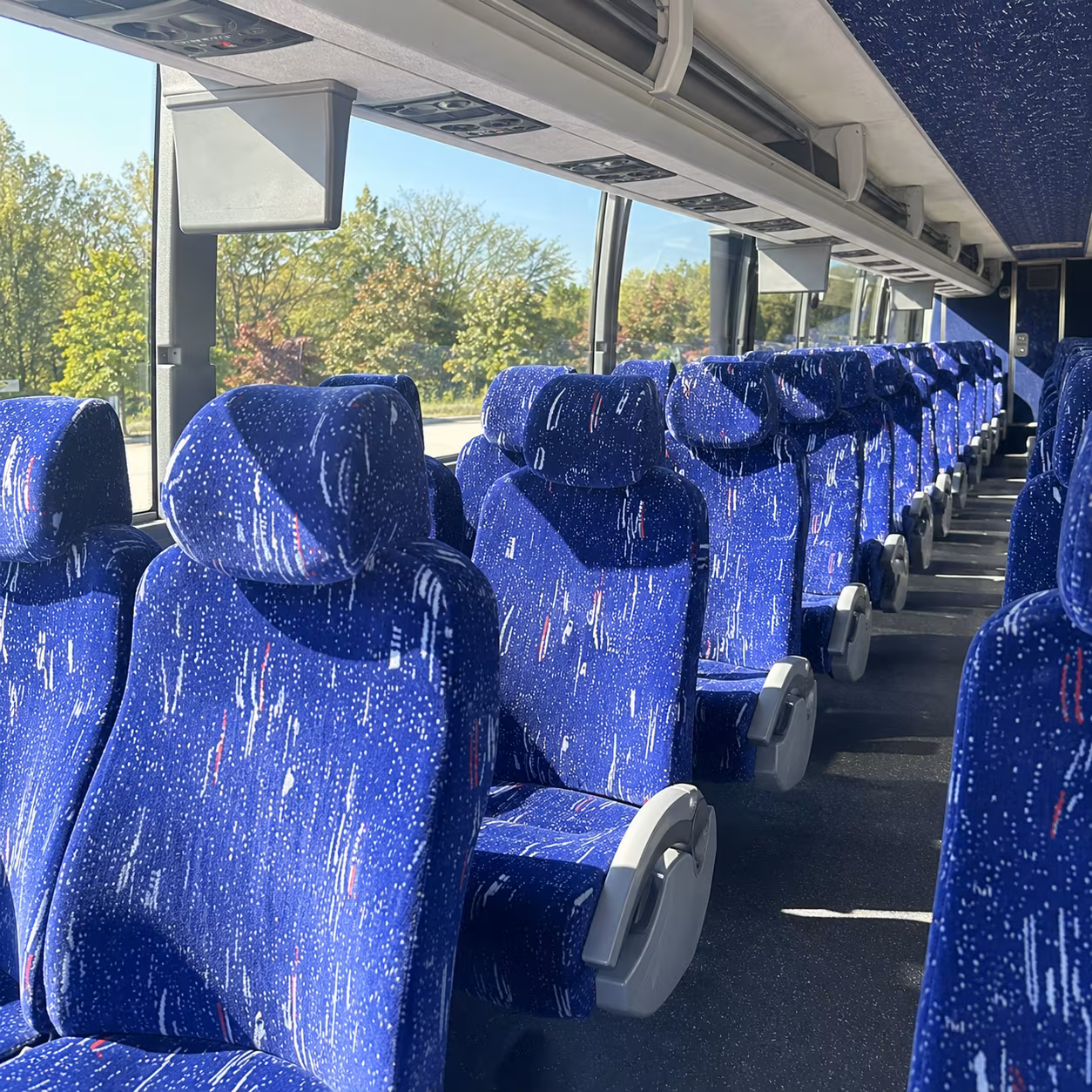 charter buses for oregon state capitol field trips in salem