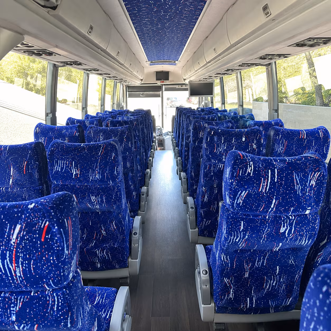 salem charter bus hero 2