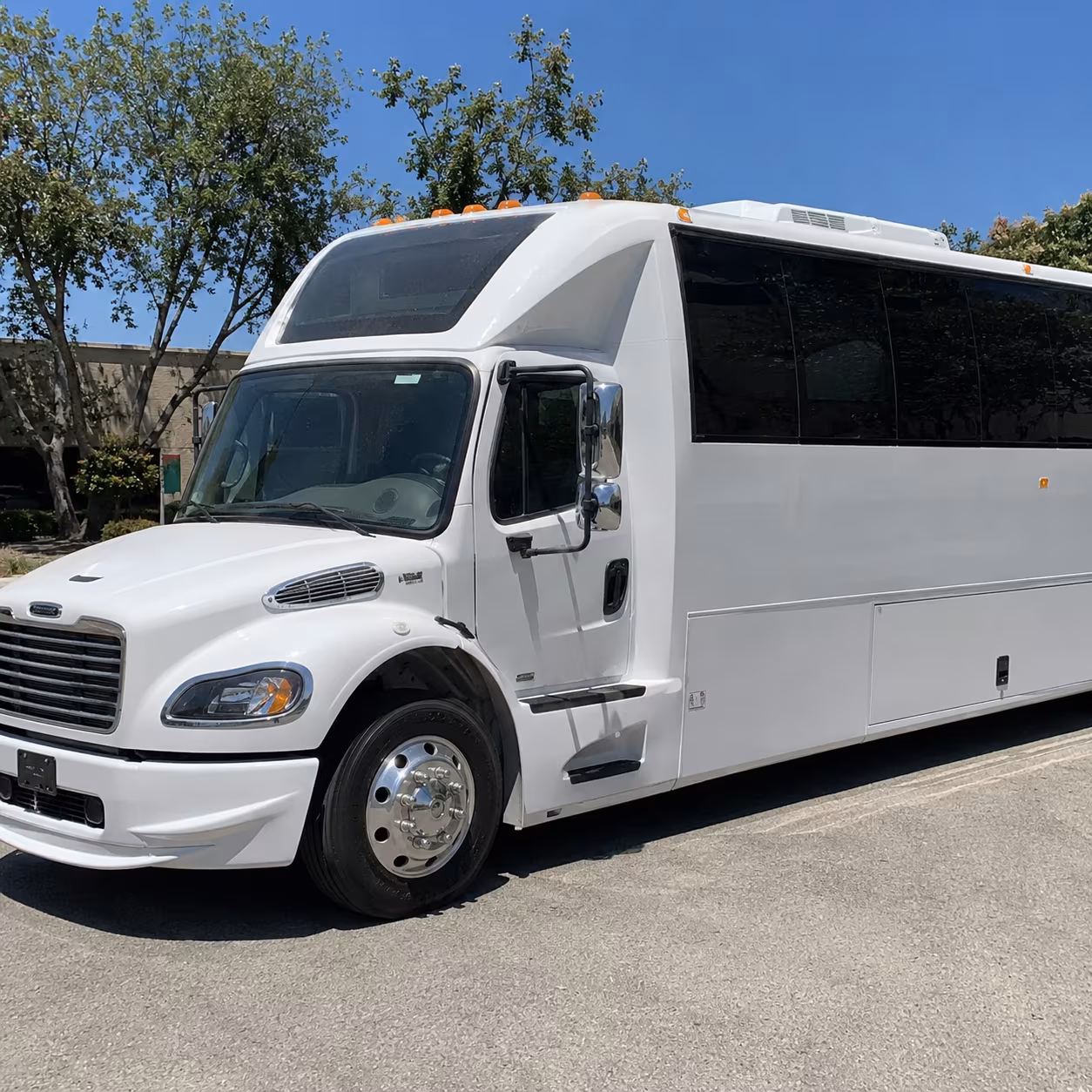 salem party bus